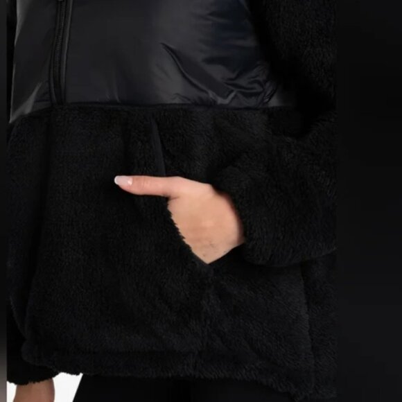 # 400 LOLE Yana Oversized Pullover Hoodie - Picture 11 of 12